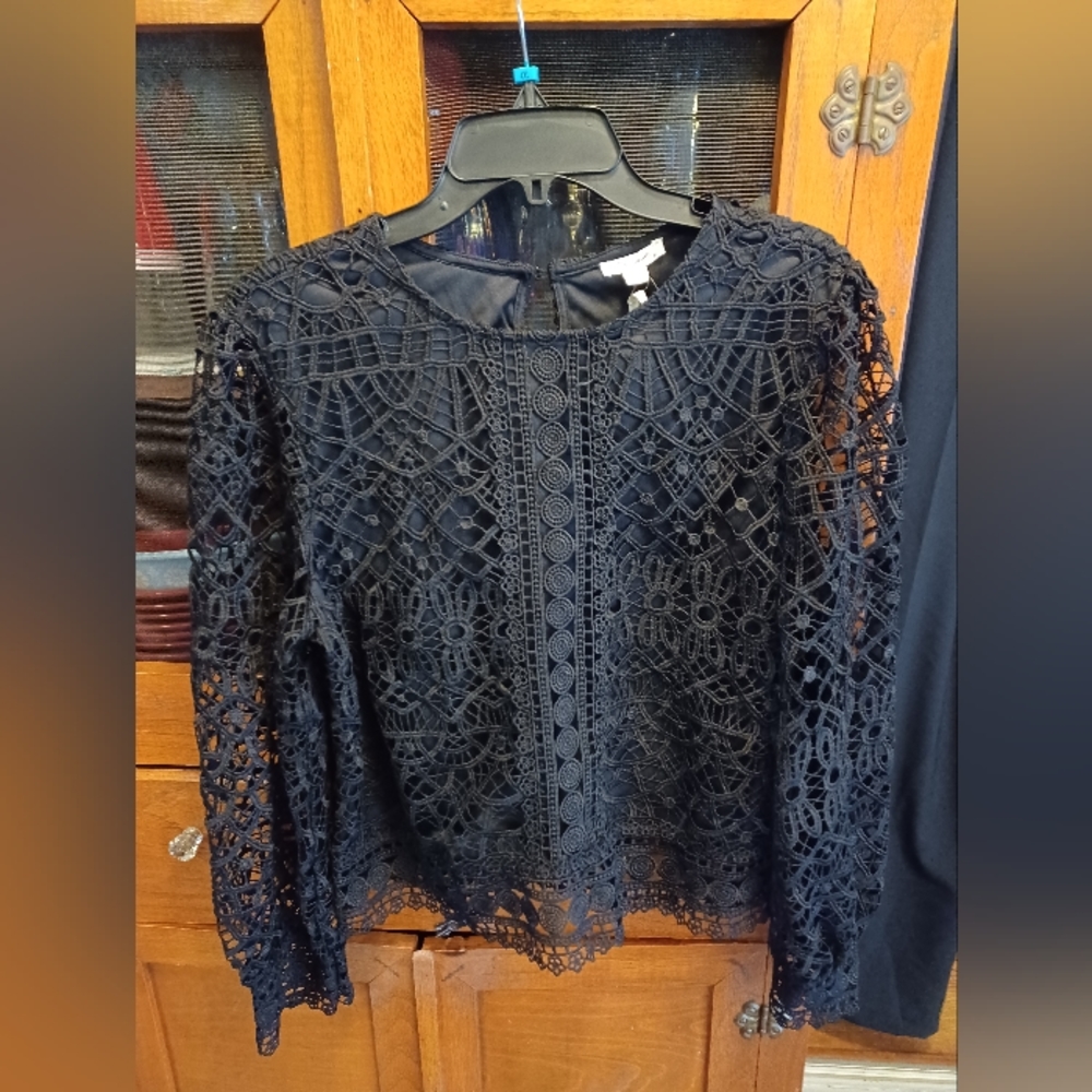 Ultra Pink black crochet lace top